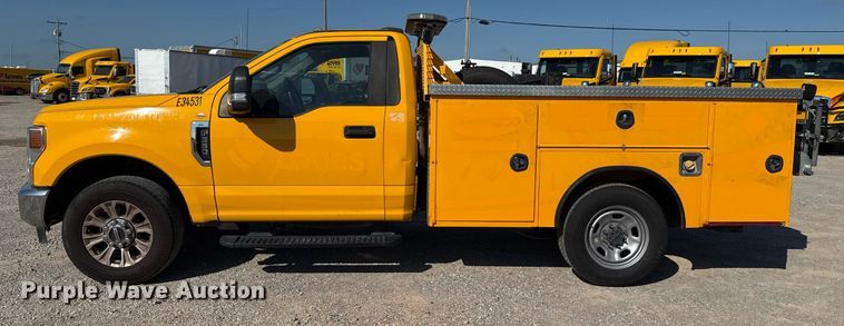 image for item EJ4770 2020 Ford F350 Super Duty utility bed pickup truck