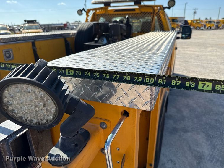 image for item EJ4770 2020 Ford F350 Super Duty utility bed pickup truck