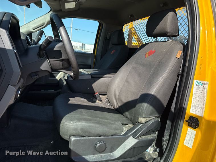 image for item EJ4770 2020 Ford F350 Super Duty utility bed pickup truck