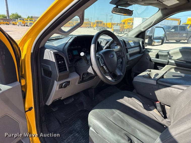 image for item EJ4770 2020 Ford F350 Super Duty utility bed pickup truck