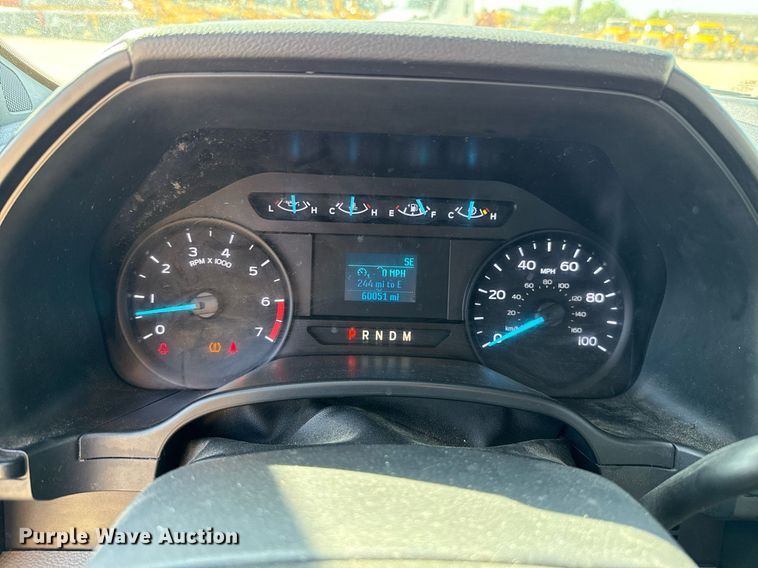 image for item EJ4770 2020 Ford F350 Super Duty utility bed pickup truck