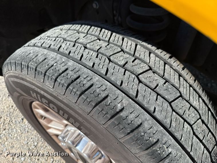 image for item EJ4770 2020 Ford F350 Super Duty utility bed pickup truck