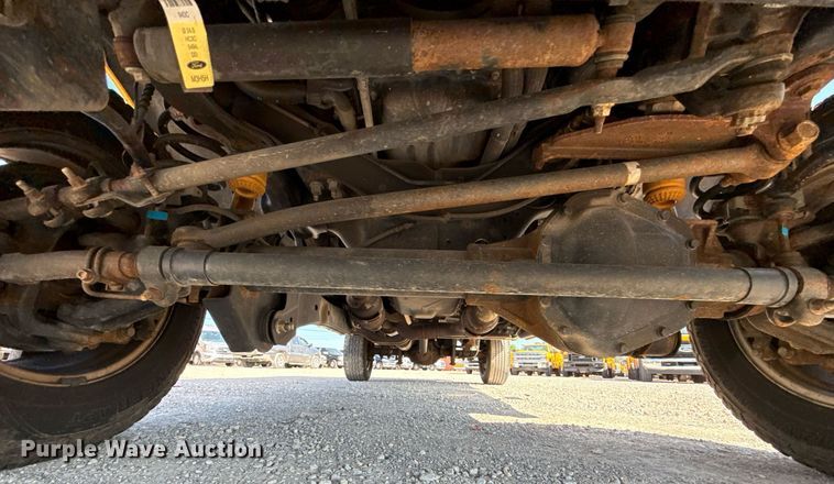 image for item EJ4771 2019 Ford F350 Super Duty utility bed pickup truck