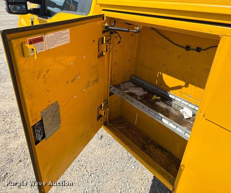 image for item EJ4771 2019 Ford F350 Super Duty utility bed pickup truck