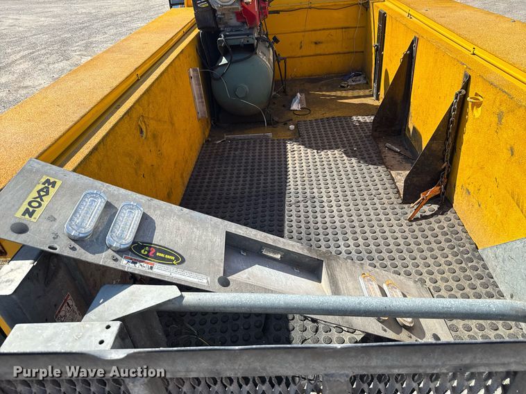 image for item EJ4771 2019 Ford F350 Super Duty utility bed pickup truck