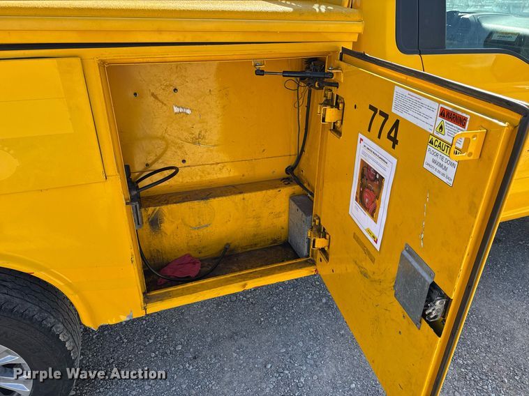 image for item EJ4771 2019 Ford F350 Super Duty utility bed pickup truck