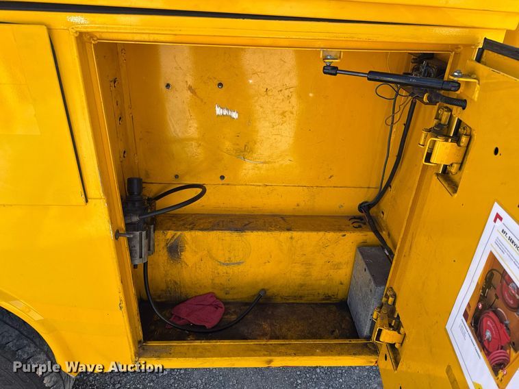 image for item EJ4771 2019 Ford F350 Super Duty utility bed pickup truck