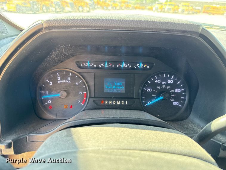 image for item EJ4771 2019 Ford F350 Super Duty utility bed pickup truck