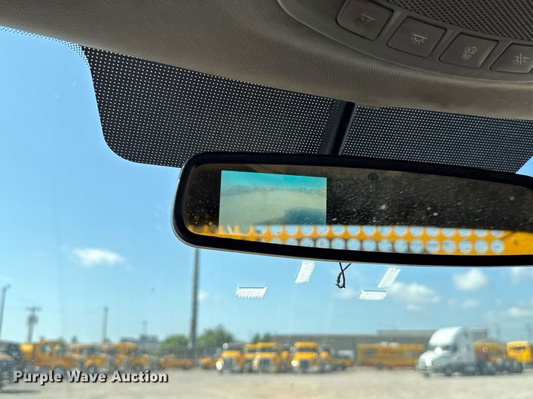 image for item EJ4771 2019 Ford F350 Super Duty utility bed pickup truck