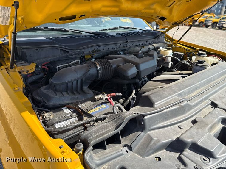 image for item EJ4771 2019 Ford F350 Super Duty utility bed pickup truck