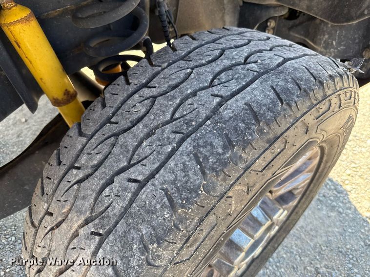 image for item EJ4771 2019 Ford F350 Super Duty utility bed pickup truck