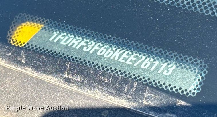 image for item EJ4771 2019 Ford F350 Super Duty utility bed pickup truck