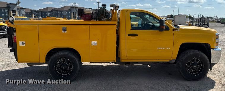image for item EJ4772 2017 Chevrolet Silverado 3500HD utility bed pickup truck