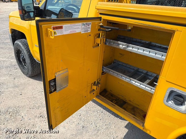 image for item EJ4772 2017 Chevrolet Silverado 3500HD utility bed pickup truck