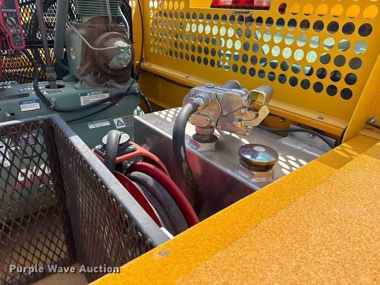 image for item EJ4772 2017 Chevrolet Silverado 3500HD utility bed pickup truck