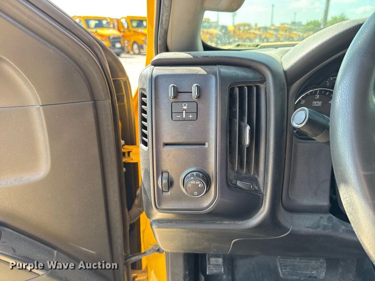 image for item EJ4772 2017 Chevrolet Silverado 3500HD utility bed pickup truck