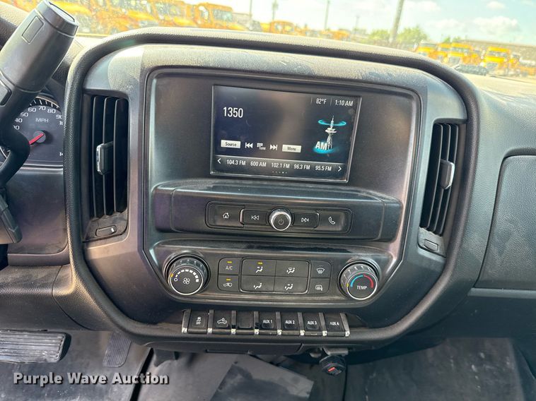 image for item EJ4772 2017 Chevrolet Silverado 3500HD utility bed pickup truck