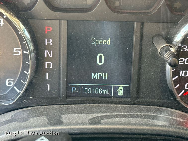 image for item EJ4772 2017 Chevrolet Silverado 3500HD utility bed pickup truck