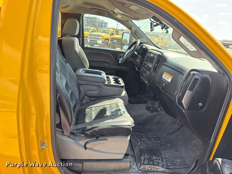 image for item EJ4772 2017 Chevrolet Silverado 3500HD utility bed pickup truck