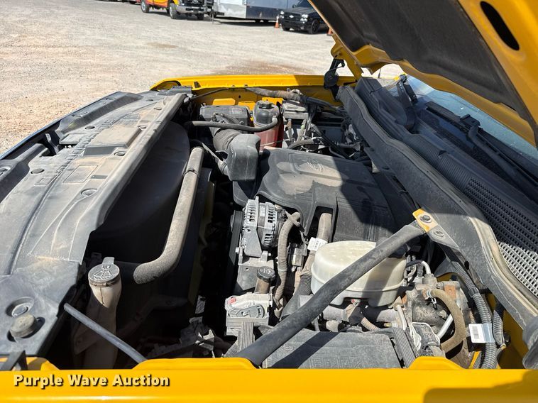 image for item EJ4772 2017 Chevrolet Silverado 3500HD utility bed pickup truck