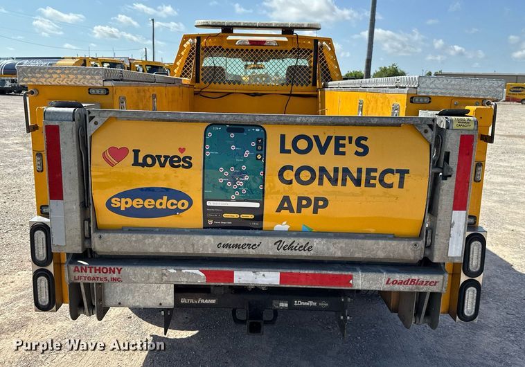 image for item EJ4773 2020 Ford F350 Super Duty utility bed pickup truck