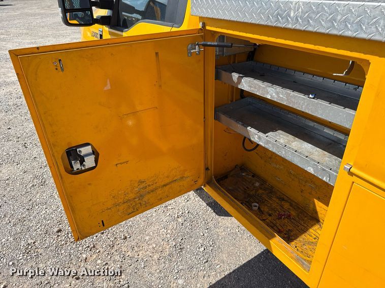 image for item EJ4773 2020 Ford F350 Super Duty utility bed pickup truck