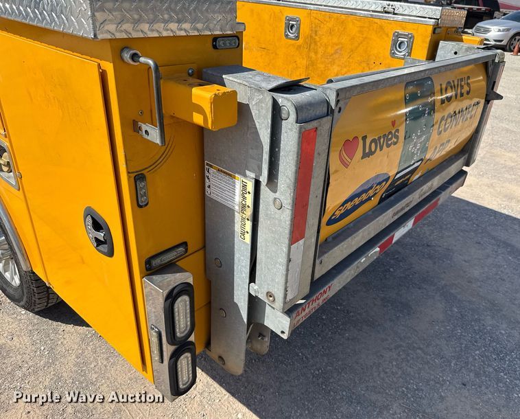 image for item EJ4773 2020 Ford F350 Super Duty utility bed pickup truck