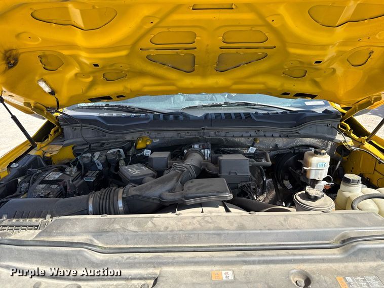 image for item EJ4773 2020 Ford F350 Super Duty utility bed pickup truck