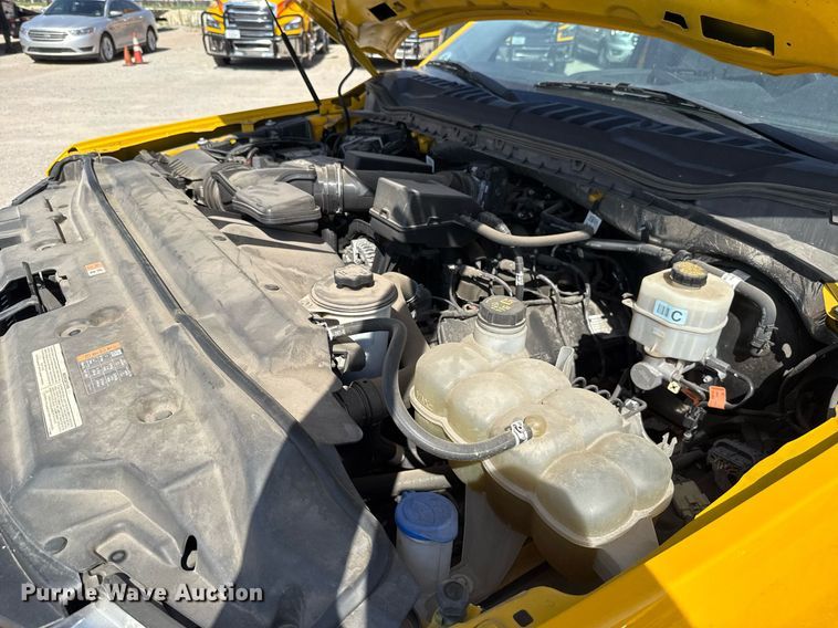 image for item EJ4773 2020 Ford F350 Super Duty utility bed pickup truck