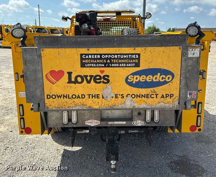 image for item EJ4774 2019 Ford F350 Super Duty utility bed pickup truck