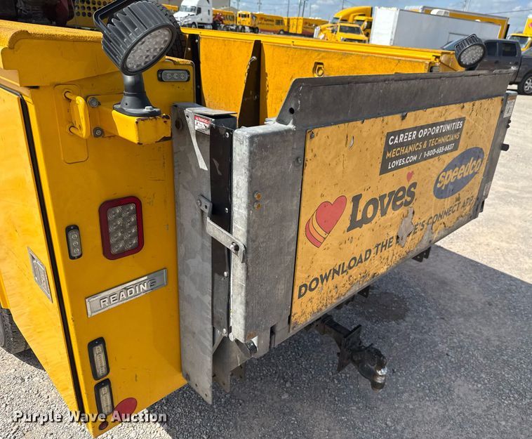 image for item EJ4774 2019 Ford F350 Super Duty utility bed pickup truck