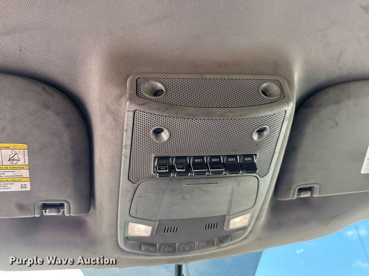 image for item EJ4774 2019 Ford F350 Super Duty utility bed pickup truck