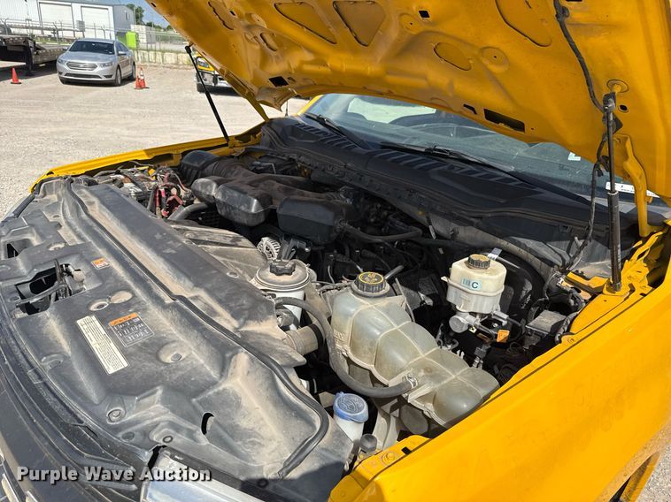 image for item EJ4774 2019 Ford F350 Super Duty utility bed pickup truck