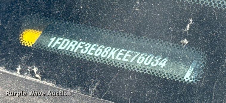 image for item EJ4774 2019 Ford F350 Super Duty utility bed pickup truck