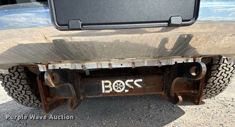 image for item EJ4775 2017 Ford F350 Super Duty utility bed pickup truck