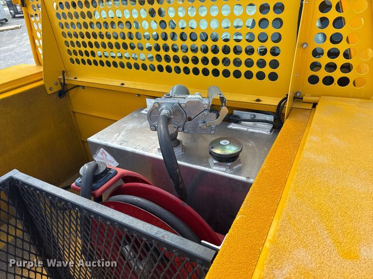 image for item EJ4775 2017 Ford F350 Super Duty utility bed pickup truck