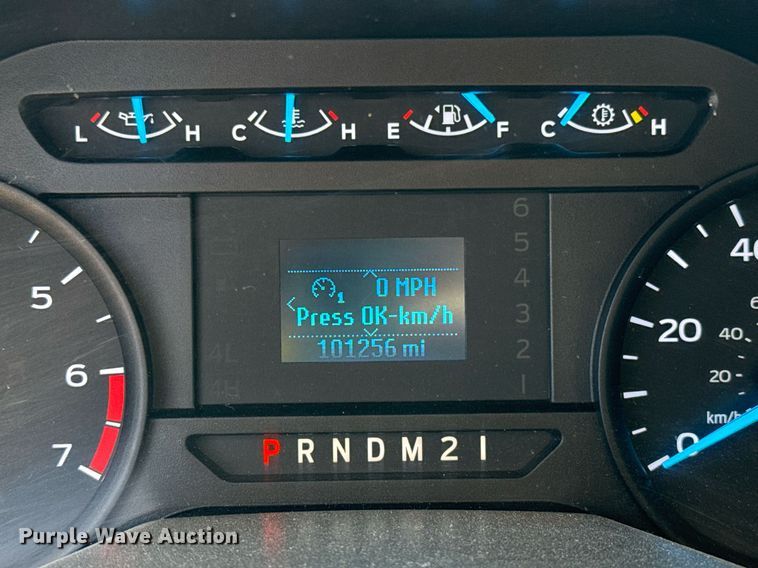 image for item EJ4775 2017 Ford F350 Super Duty utility bed pickup truck