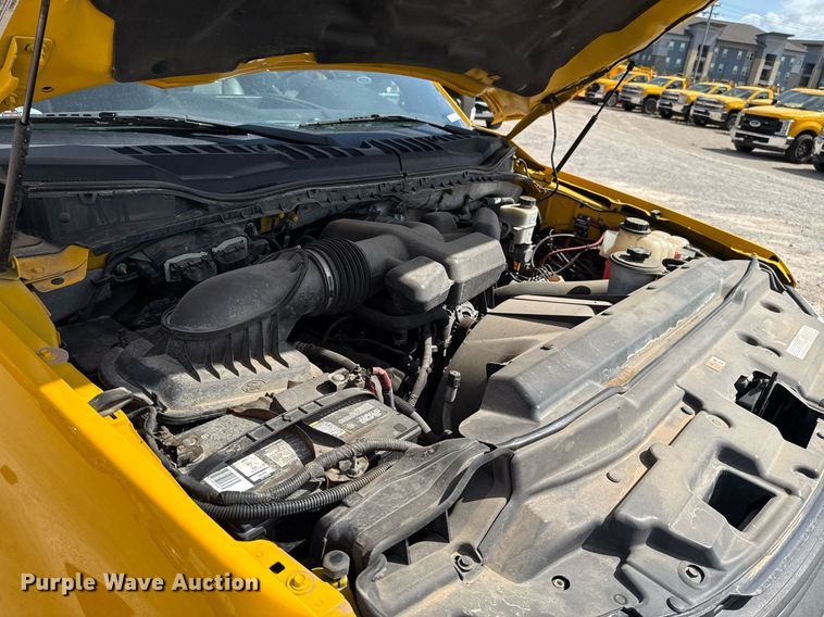 image for item EJ4775 2017 Ford F350 Super Duty utility bed pickup truck