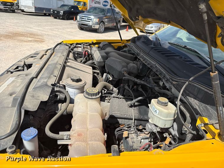 image for item EJ4775 2017 Ford F350 Super Duty utility bed pickup truck