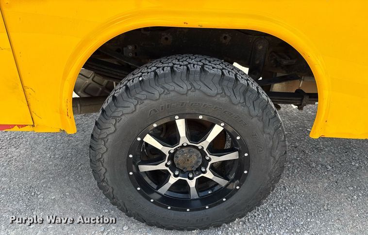 image for item EJ4775 2017 Ford F350 Super Duty utility bed pickup truck