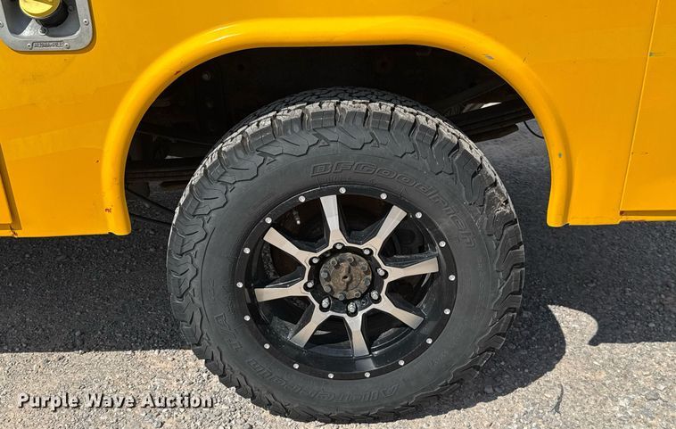 image for item EJ4775 2017 Ford F350 Super Duty utility bed pickup truck