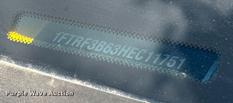 image for item EJ4775 2017 Ford F350 Super Duty utility bed pickup truck