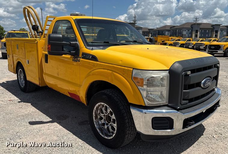 image for item EJ4776 2015 Ford F350 Super Duty utility bed pickup truck