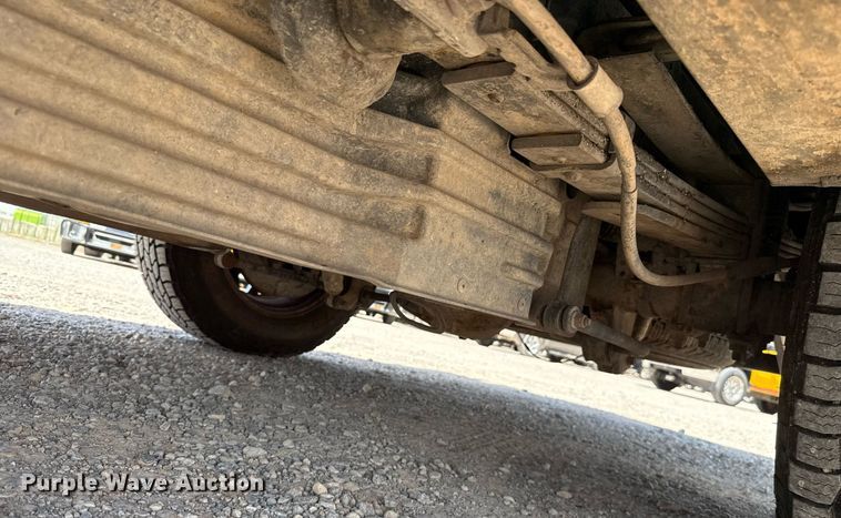 image for item EJ4776 2015 Ford F350 Super Duty utility bed pickup truck