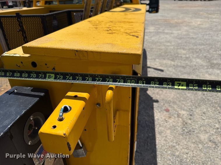 image for item EJ4776 2015 Ford F350 Super Duty utility bed pickup truck