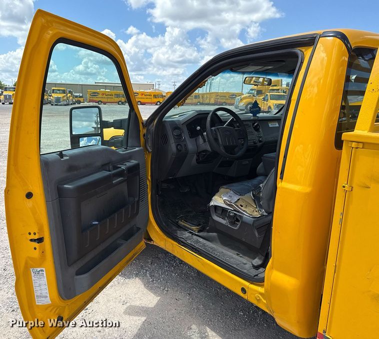 image for item EJ4776 2015 Ford F350 Super Duty utility bed pickup truck