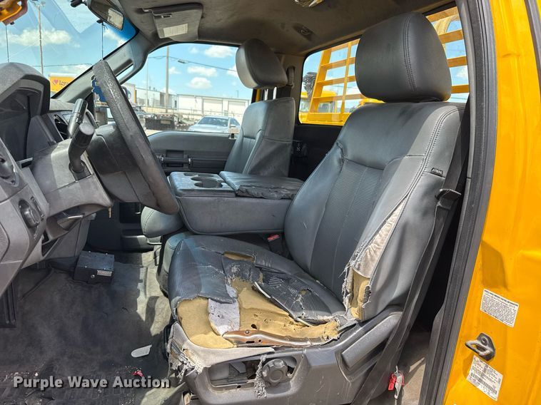 image for item EJ4776 2015 Ford F350 Super Duty utility bed pickup truck