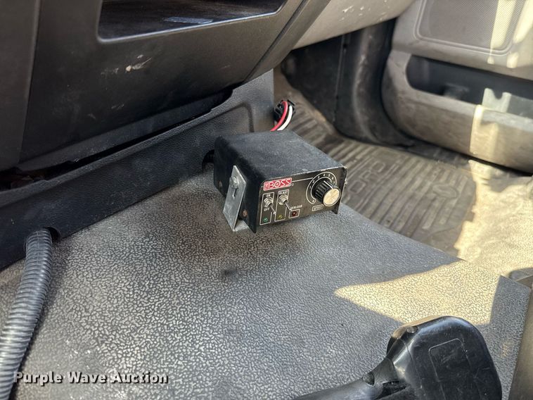 image for item EJ4777 2019 Ford F350 Super Duty utility bed pickup truck