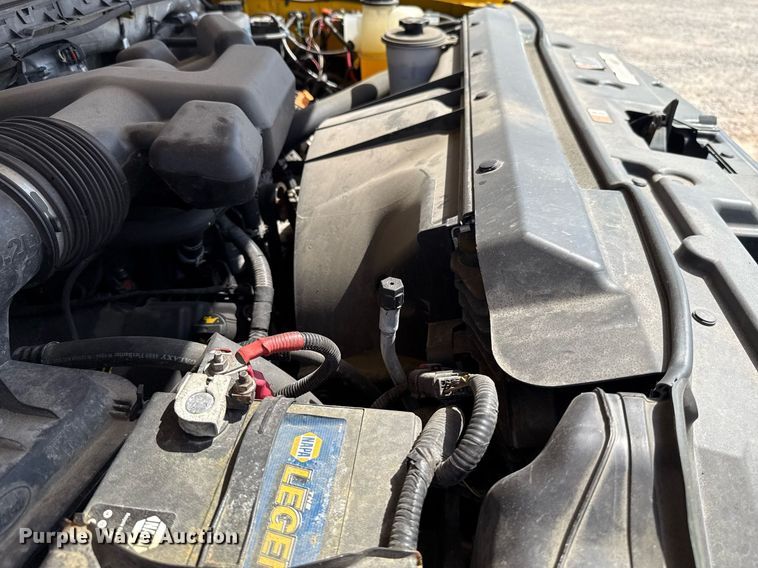 image for item EJ4777 2019 Ford F350 Super Duty utility bed pickup truck