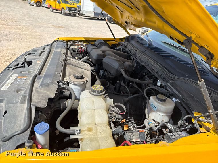 image for item EJ4777 2019 Ford F350 Super Duty utility bed pickup truck